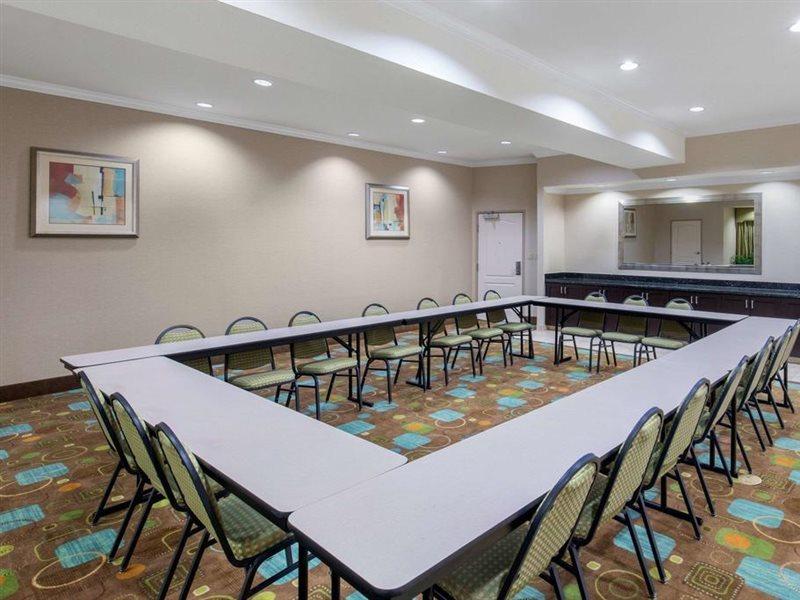 Fairfield By Marriott Inn & Suites Hillsboro Extérieur photo