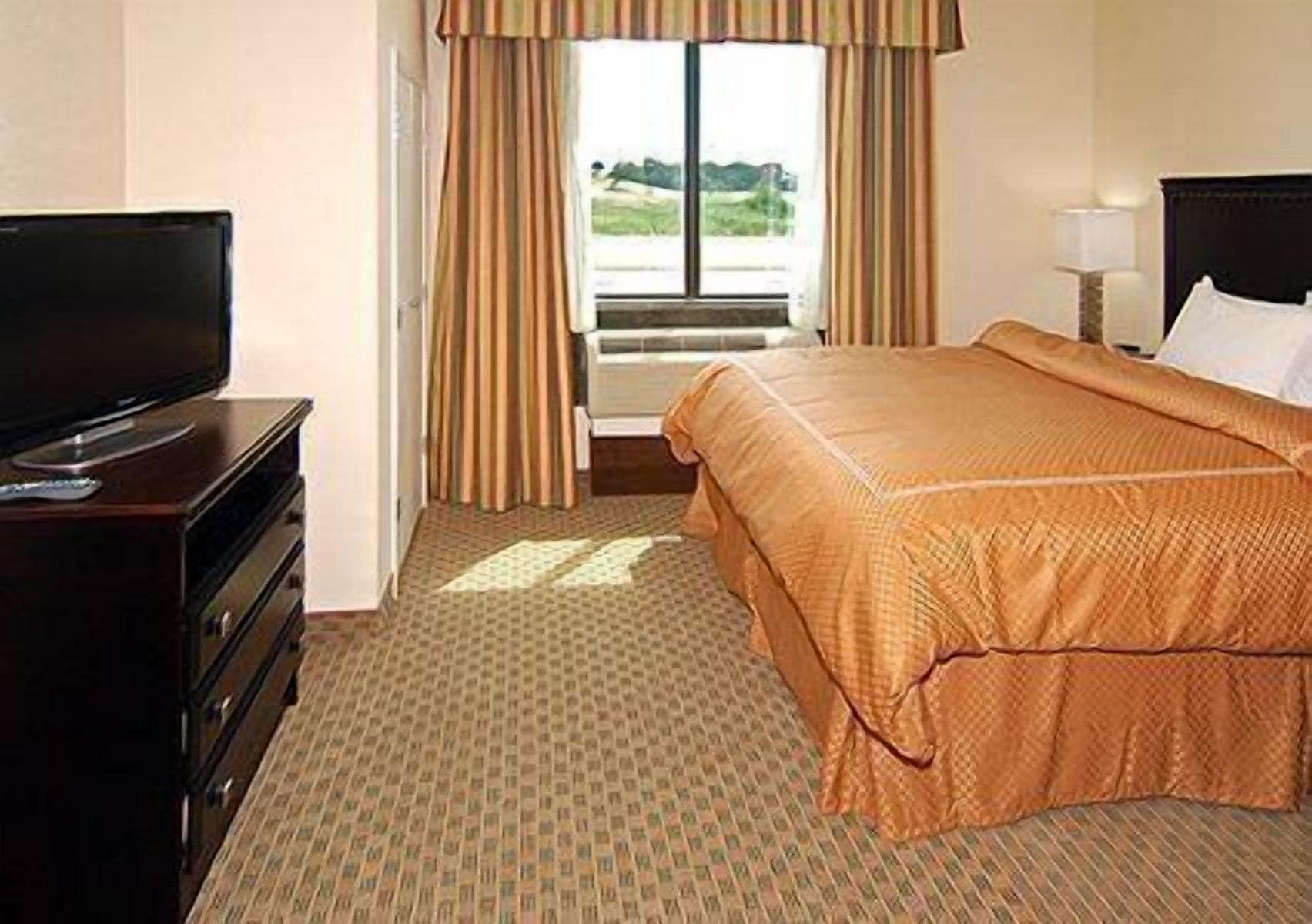 Fairfield By Marriott Inn & Suites Hillsboro Extérieur photo
