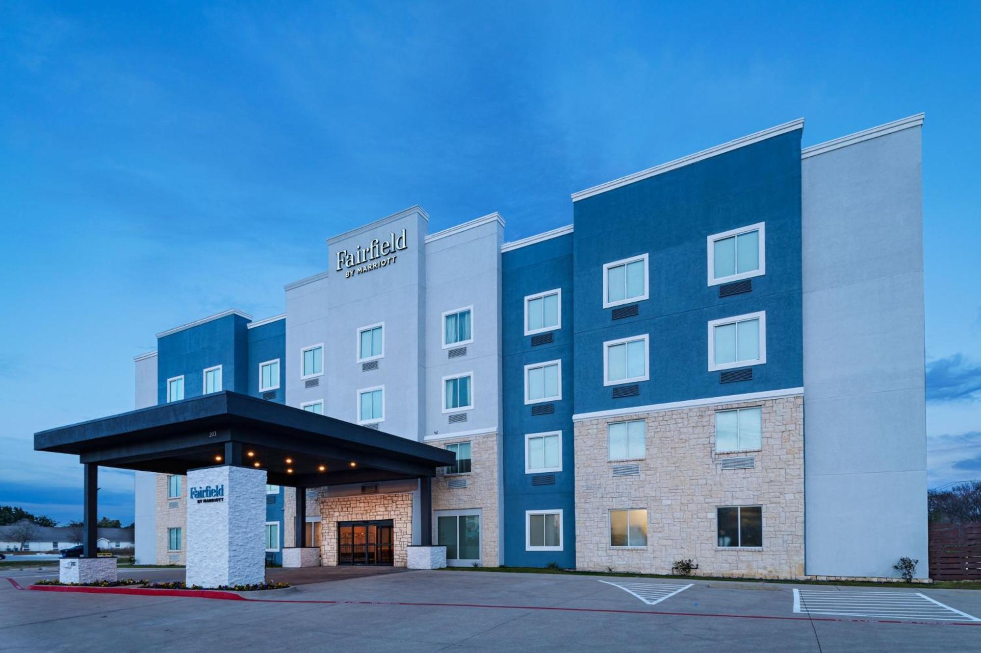 Fairfield By Marriott Inn & Suites Hillsboro Extérieur photo